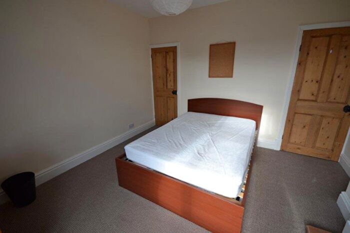3 Bedroom Terraced House To Rent In Welford Road, Leicester, LE2