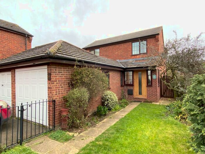 4 Bedroom House To Rent In Pilgrims Way, Ely, CB6