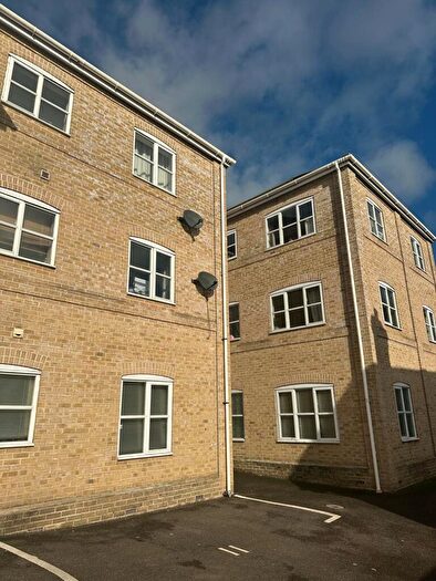 3 Bedroom Flat To Rent In Capstan Place, Colchester, Essex, CO4