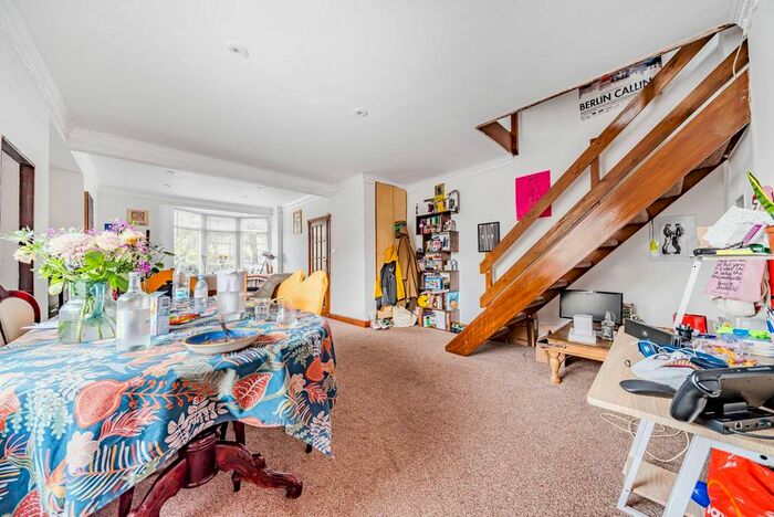 3 Bedroom Property To Rent In The Roundway, Tottenham, London, N17