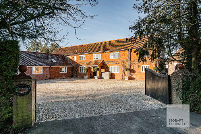 5 Bedroom Country House For Sale In Red Hall Cottage, North Walsham Road, Crostwick, Norfolk, NR12