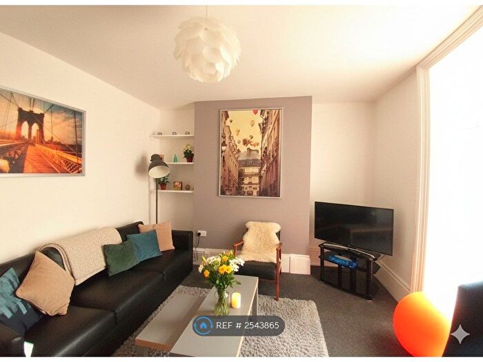 4 Bedroom Terraced House To Rent In Shakespeare Terrace, Sunderland, SR2