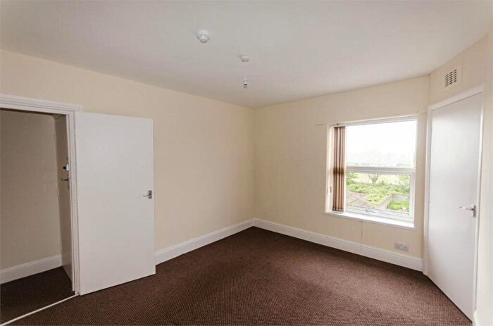 1 Bedroom Flat To Rent In Princes Avenue, Withernsea, HU19