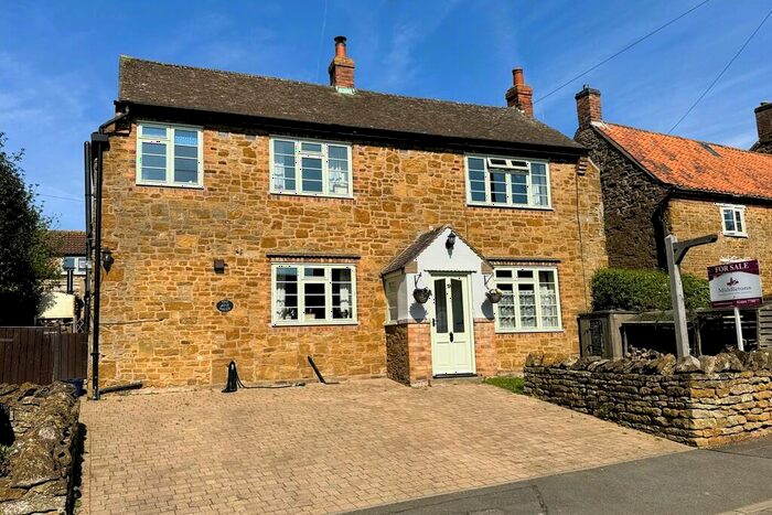 4 Bedroom Cottage For Sale In King Street, Scalford, LE14