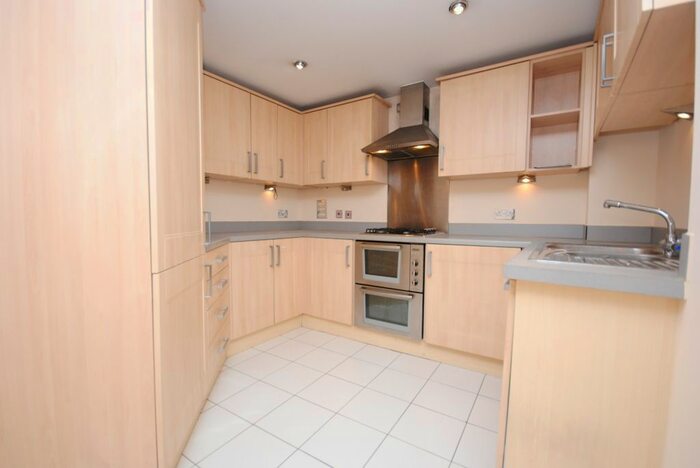 1 Bedroom Flat To Rent In Peckham Rye, London, SE15