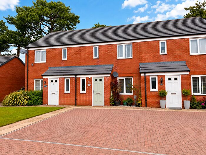 3 Bedroom Terraced House For Sale In Chancellor Court, Kingsthorpe, Northampton, NN2