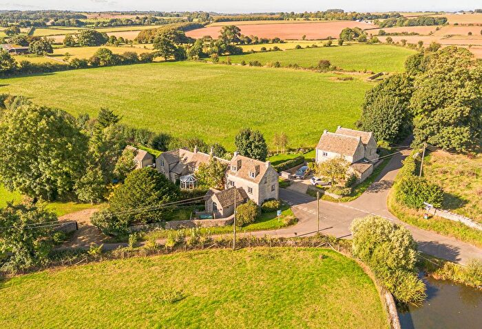 3 Bedroom Semi-Detached House For Sale In The Street, Leighterton, Tetbury, GL8