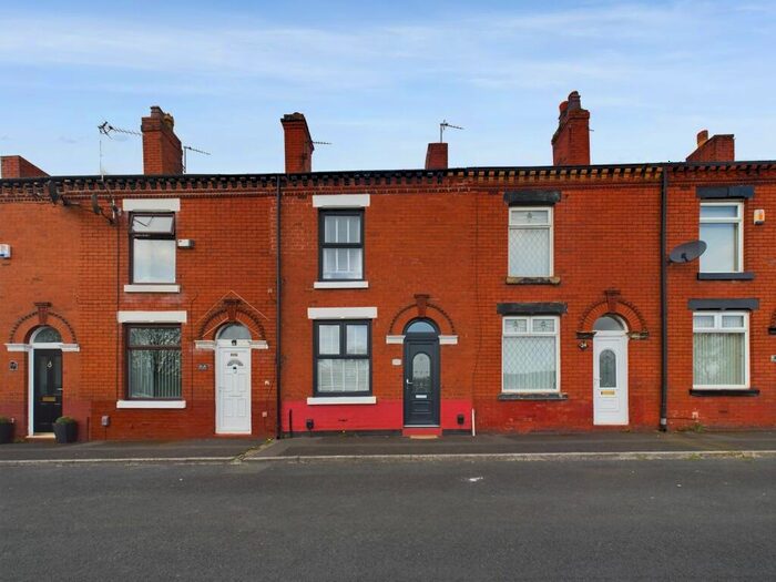 2 Bedroom Terraced House To Rent In East Street, Atherton, M46