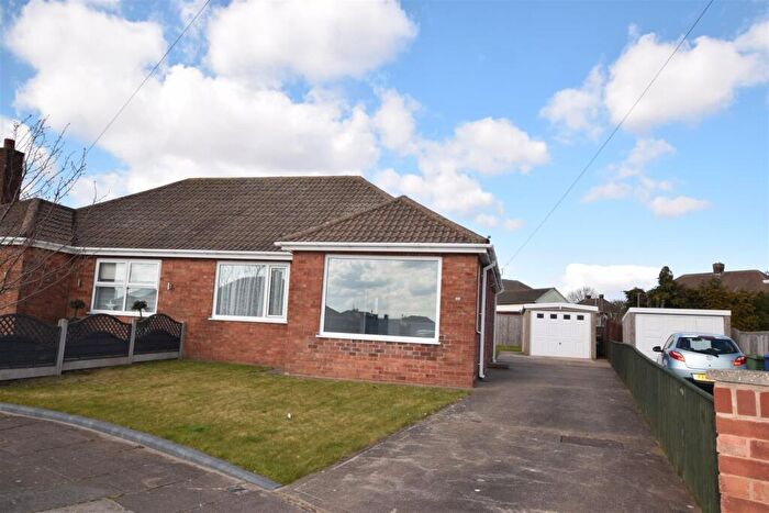 2 Bedroom Semi-Detached Bungalow To Rent In Philip Grove, Cleethorpes, DN35