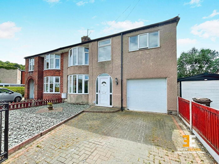 4 Bedroom Semi-Detached House For Sale In Glan Road, Mochdre, LL28