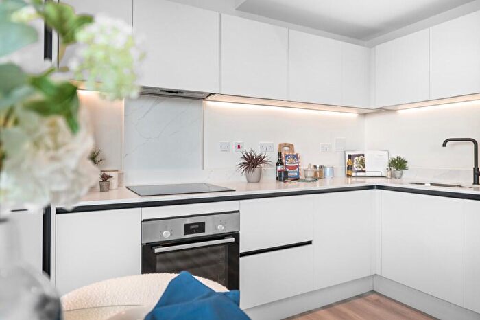 1 Bedroom Apartment For Sale In Consort Place, Manilla Street, London, E14