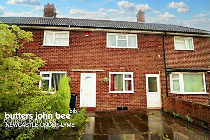 3 Bedroom Town House To Rent In Gainsborough Road, Newcastle, ST5