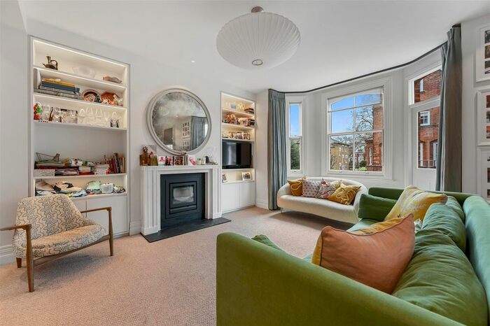 3 Bedroom Flat To Rent In Stafford Mansions, Haarlem Road, London, W14