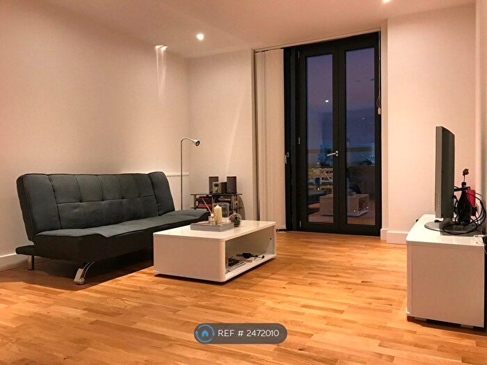 1 Bedroom Flat To Rent In Station Road, London, SE13