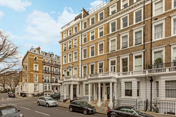 2 Bedroom Flat To Rent In Southwell Gardens, London, SW7