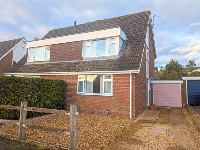 3 Bedroom Semi Detached House For Sale In Rocks Park Road, Uckfield, TN22