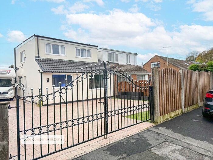 4 Bedroom Semi Detached Bungalow For Sale In Thirlmere Avenue, Haslingden, Rossendale, BB4