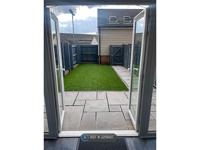 3 Bedroom End Of Terrace House To Rent In Burroughs Drive, Dartford, DA1