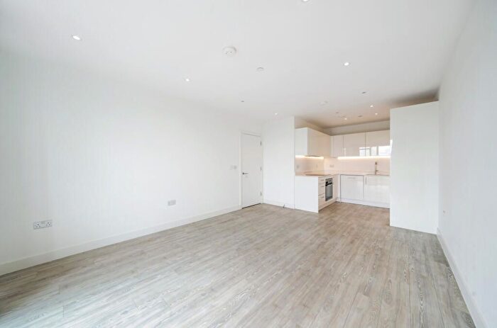 1 Bedroom Flat For Sale In Winchelsea Road, London, NW10