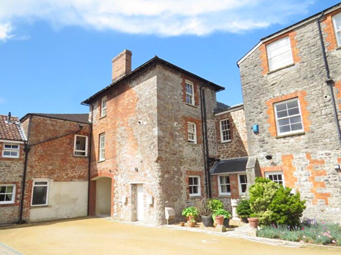 2 Bedroom Flat To Rent In Valley House Courtyard, Union Street, Cheddar, Somerset., BS27
