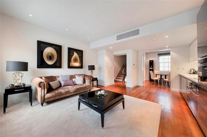 2 Bedroom Flat To Rent In Maddox Street, London, W1S