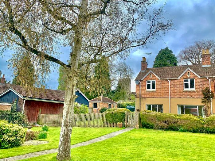 4 Bedroom Semi-Detached House To Rent In Coxhill Lane, Potterne, Devizes, SN10