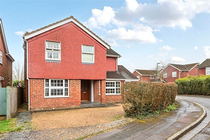 4 Bedroom Detached House For Sale In Selwood Way, Downley, High Wycombe, HP13
