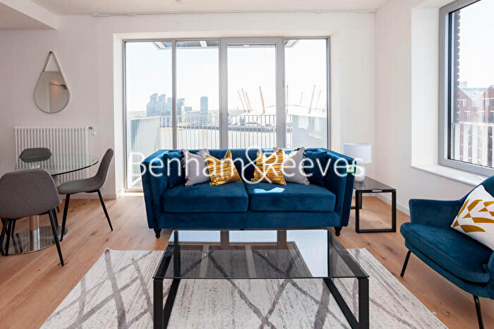 2 Bedroom Apartment To Rent In Goodluck Hope Walk, London, E14
