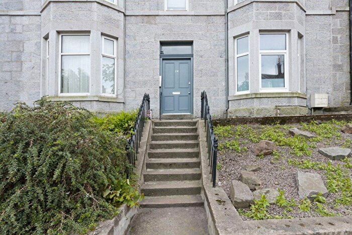 1 Bedroom Flat To Rent In Victoria Road, Torry, Aberdeen, AB11