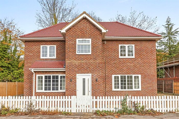 6 Bedroom Property To Rent In Wooburn Moor, High Wycombe, HP10