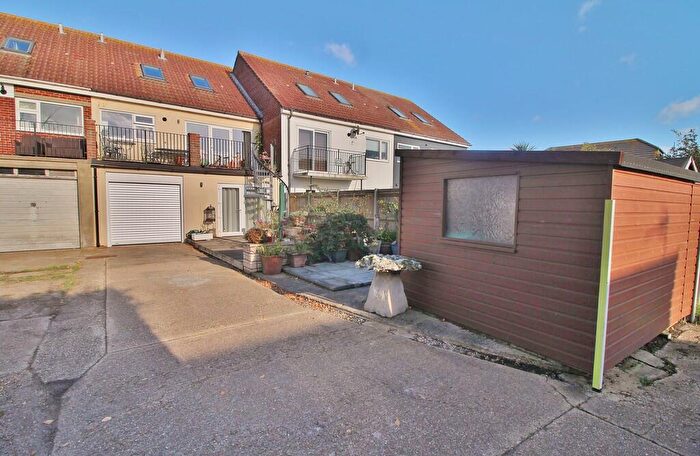 4 Bedroom Semi Detached House For Sale In Southwood Road, Hayling Island, PO11