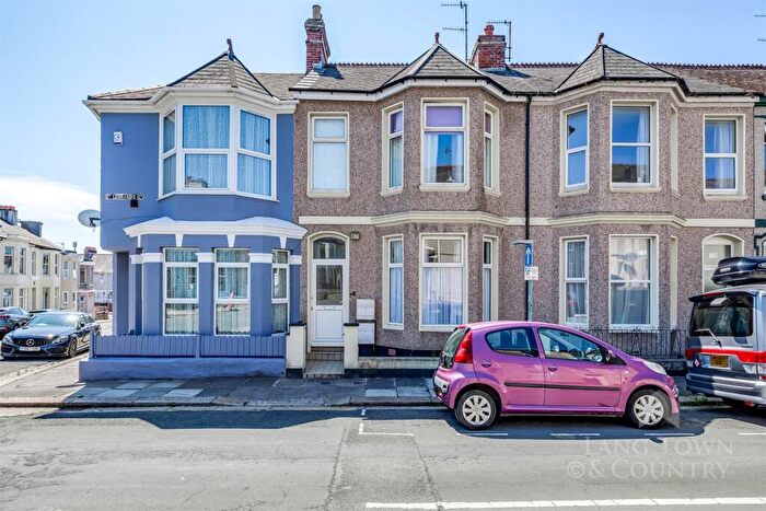 1 Bedroom Apartment To Rent In St Leonards Road, Cattedown, PL4