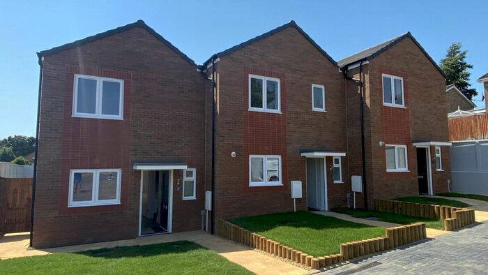 2 Bedroom End Of Terrace House To Rent In Great Heart, Hemel Hempstead, HP2