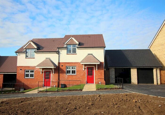 3 Bedroom Semi-Detached House To Rent In Cornhill, Patterdown, Chippenham, SN15