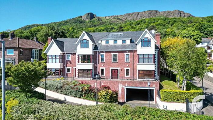 3 Bedroom Apartments For Sale In Apartment Glencoe Park, Newtownabbey, BT36