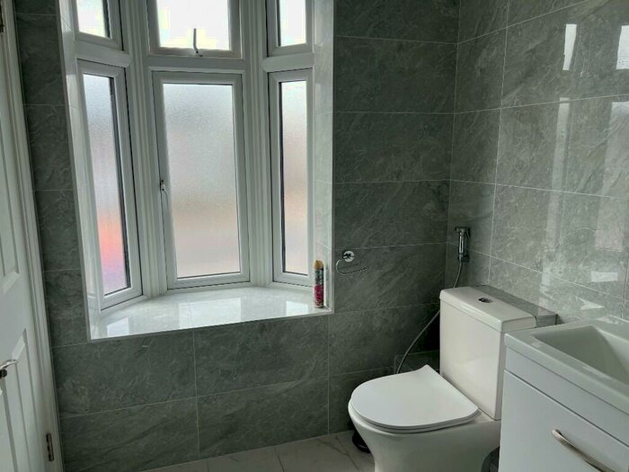 1 Bedroom House Of Multiple Occupation To Rent In Croydon Road, Wallington, Surrey, CR0