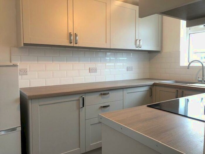 1 Bedroom Flat To Rent In St. Wilfeds House, Tower Road, Lancing, BN15