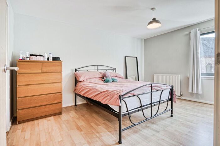 1 Bedroom Flat For Sale In Oakshaw Street East, Paisley, PA1