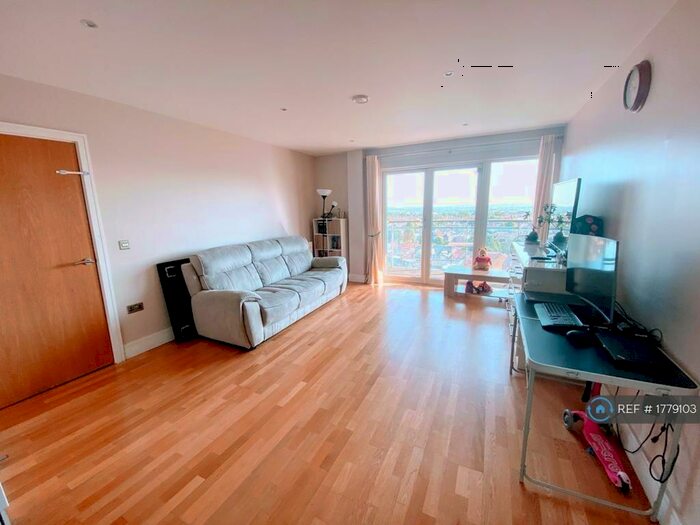 2 Bedroom Flat To Rent In Trident Point, Harrow, HA1