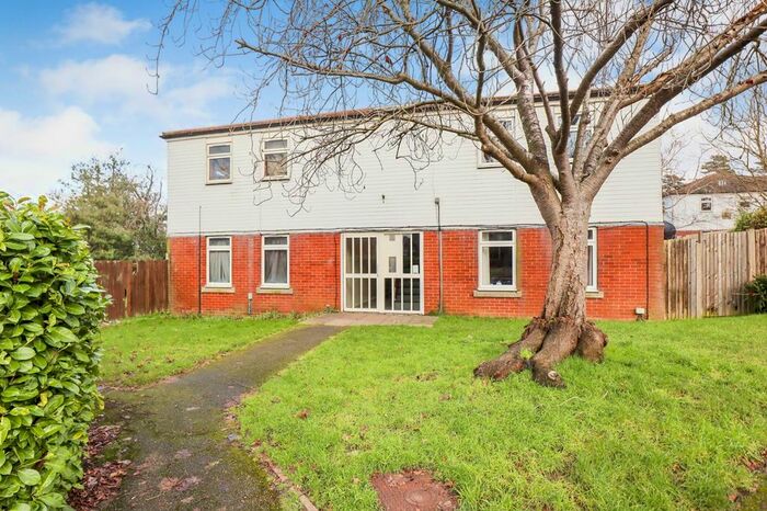 1 Bedroom Flat To Rent In Waldegrave Park, Harpenden, AL5