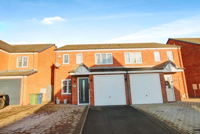3 Bedroom Semi Detached House For Sale In Lockwood Avenue, Birtley, Chester Le Street, DH3