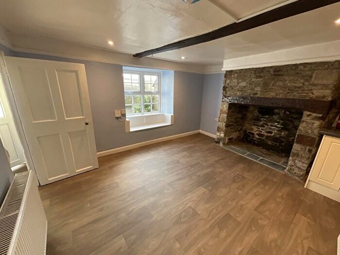 2 Bedroom Cottage To Rent In Shorestone, Woolley, EX23