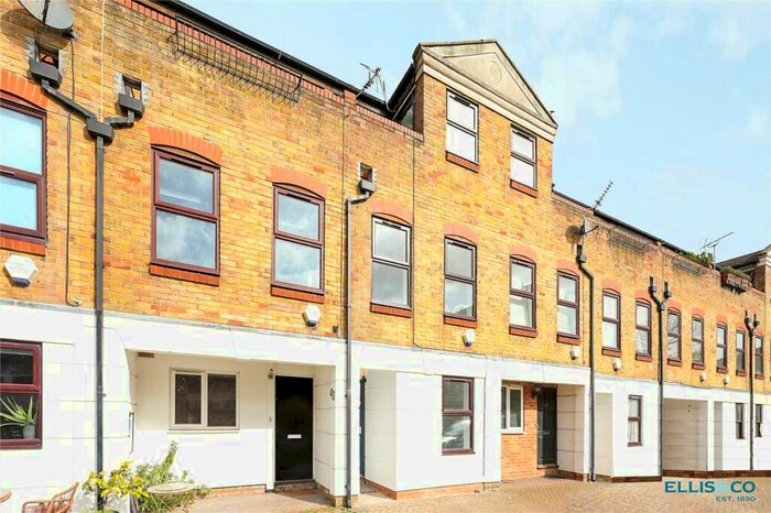 2 Bedroom Terraced House To Rent In Malmesbury Road, London, E3