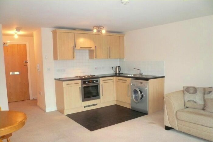 Studio To Rent In New North Road, Exeter, EX4