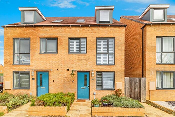 3 Bedroom Semi-Detached House For Sale In Coaley Drive, Eagle Farm South, Milton Keynes, MK17
