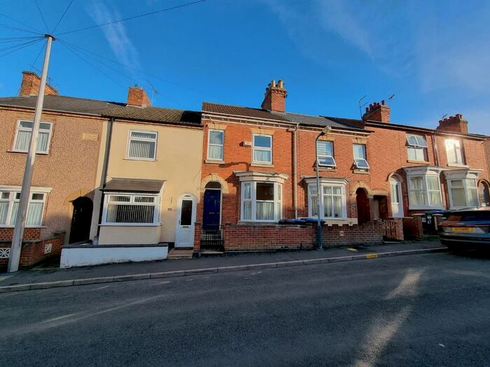 3 Bedroom Terraced House To Rent In New Street, Rugby CV22