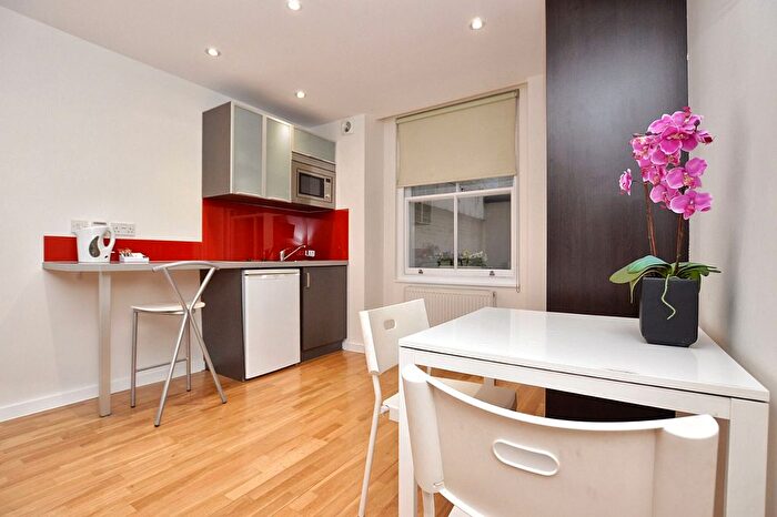 Studio To Rent In Flat, Princes Square, W2