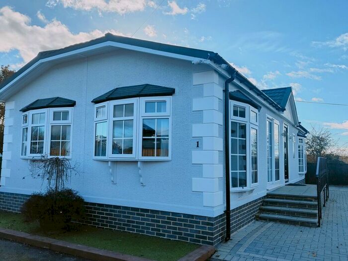 2 Bedroom Park Home For Sale In Fieldview Park, The Leigh, GL19