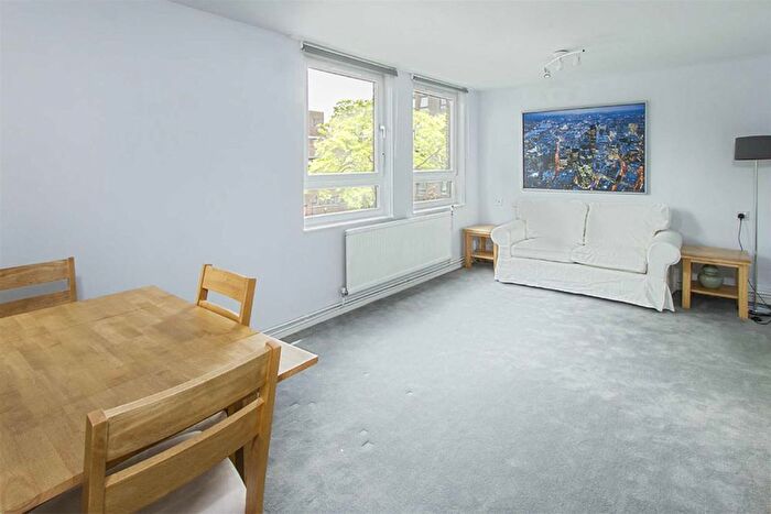 1 Bedroom Flat To Rent In More Close, St Paul's Court, London, W14