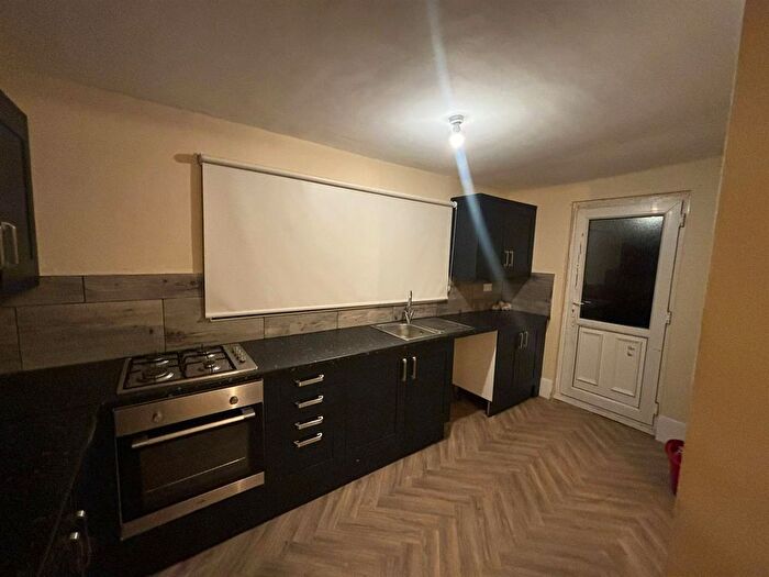 3 Bedroom Property To Rent In Fullbrook Road, Walsall, WS5